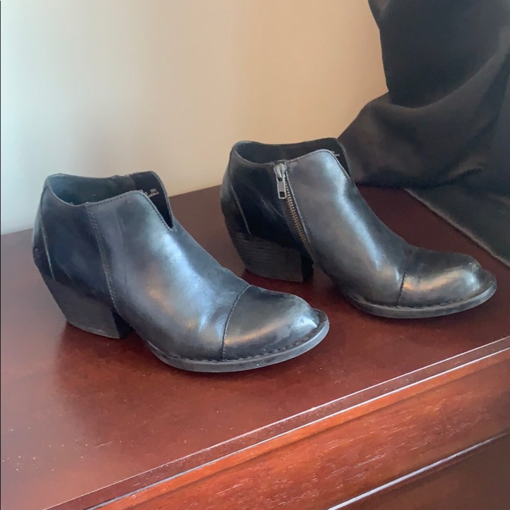 Born booties
